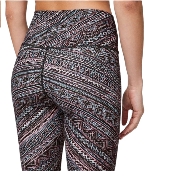 LULULEMON Wunder Under High Rise Tight Engineered Full On Luxtreme, size… - Picture 4 of 11